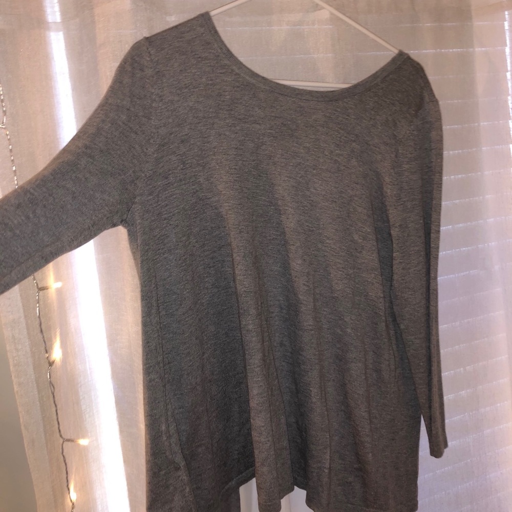 Loft Sweater Shirt With Bow Detail In The Back